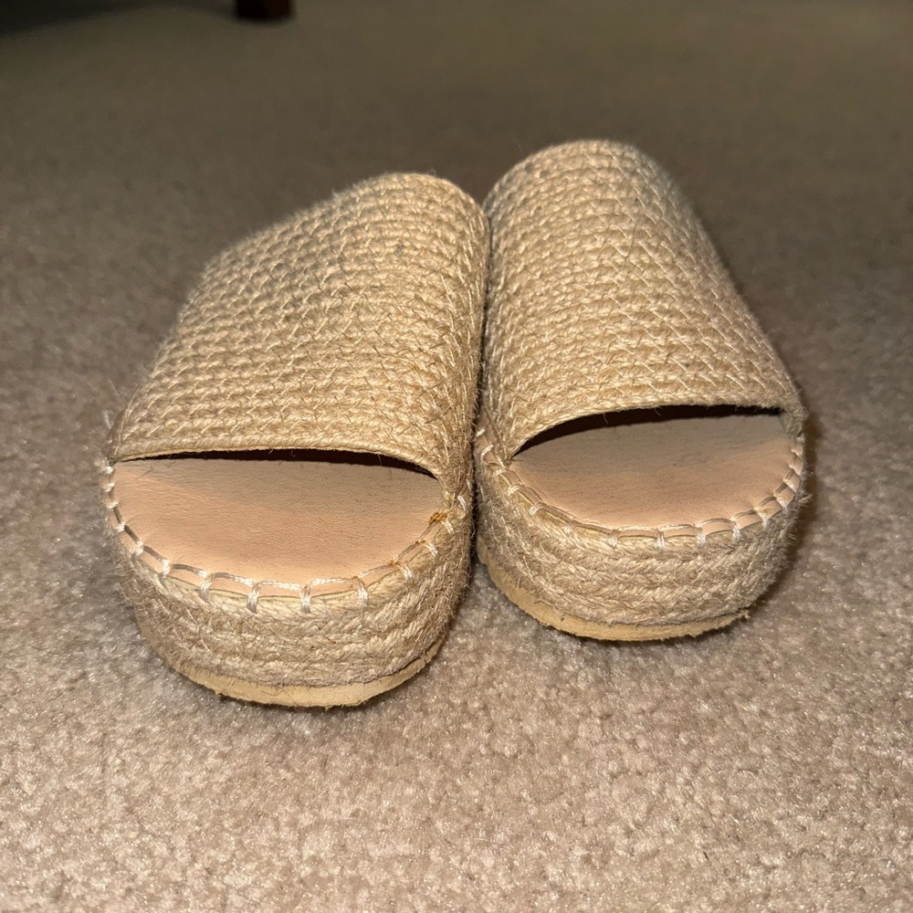 Neutral Woven Platform Slide Sandals - Women - Picture 5 of 5